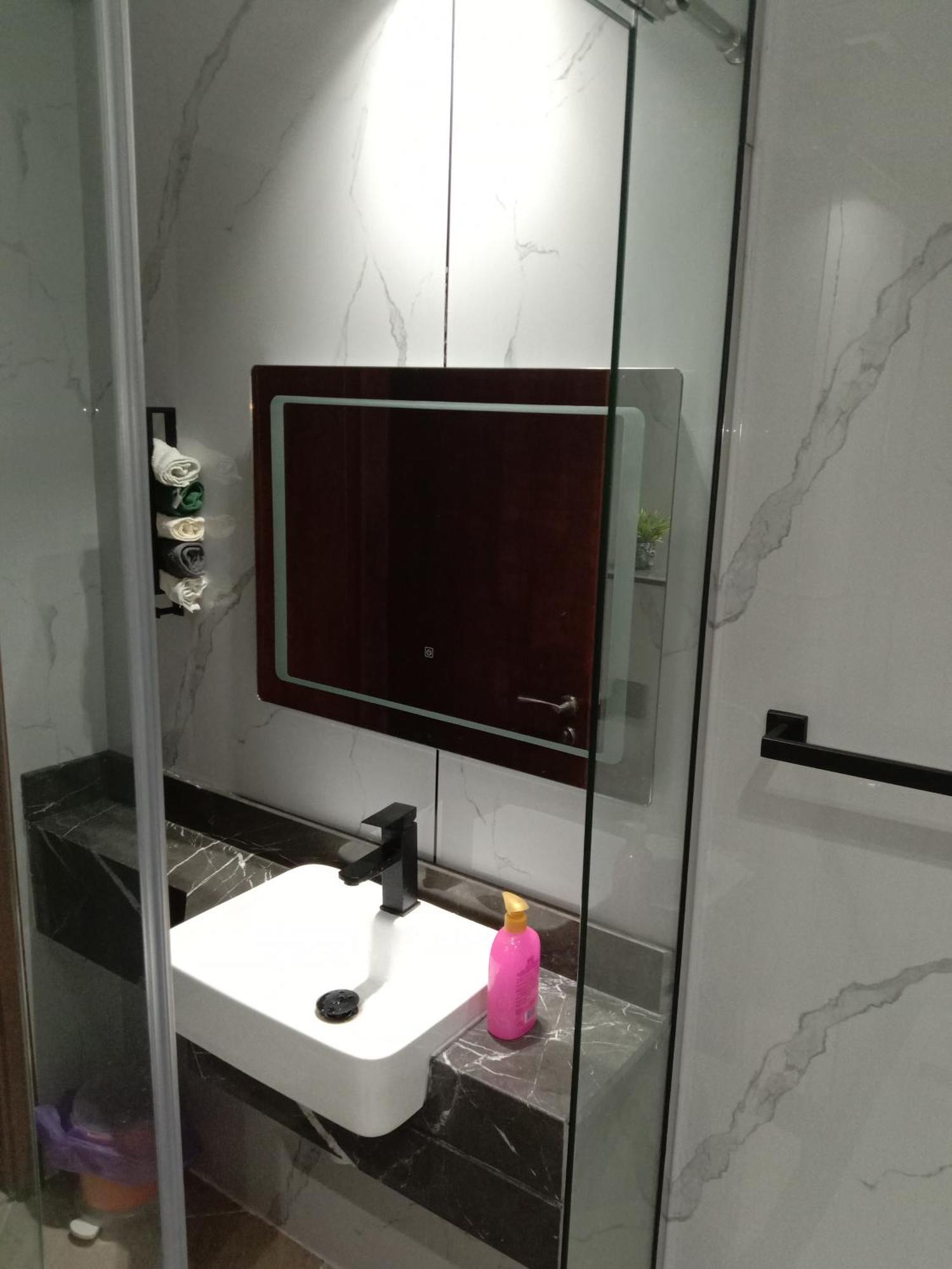 Huge Entire Apartment For Couples ,Families & Groups -Up To 5 Guests- With Free Pool, Steam & Sauna ,Jvc,Dubai Exterior foto